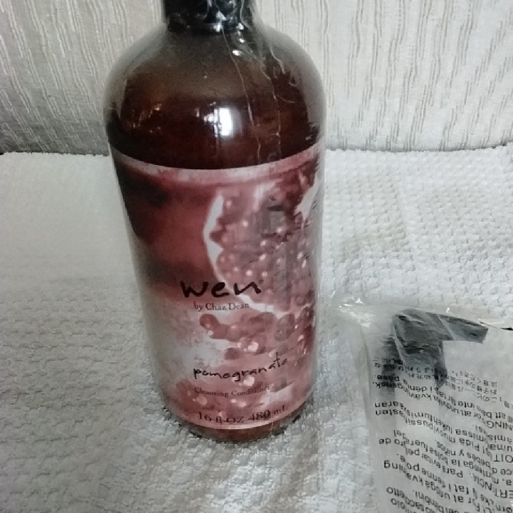 WEN Pomegranate Cleansing Conditioner - Brown and Pink